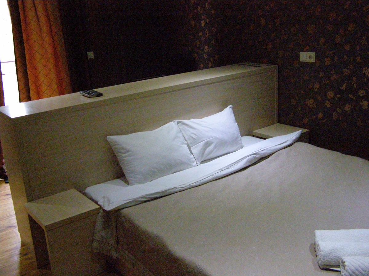 Sadok Hotel Kiev Ngoại thất bức ảnh